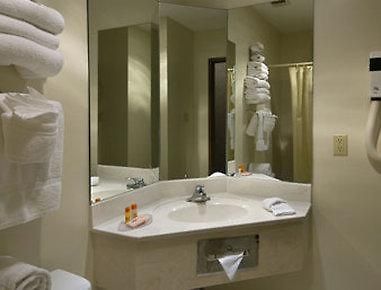 Howard Johnson Inn Tybee Island Savannah Ga Habitación foto