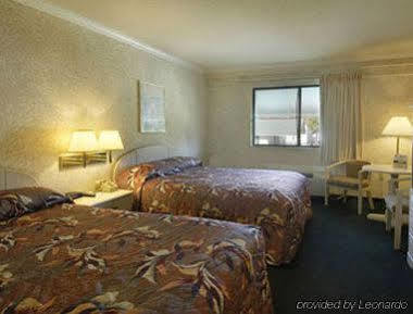 Howard Johnson Inn Tybee Island Savannah Ga Habitación foto